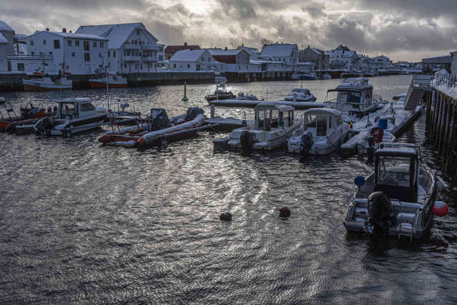 Noruega - islas Lofoten 061 - Henningsvaer.jpg
